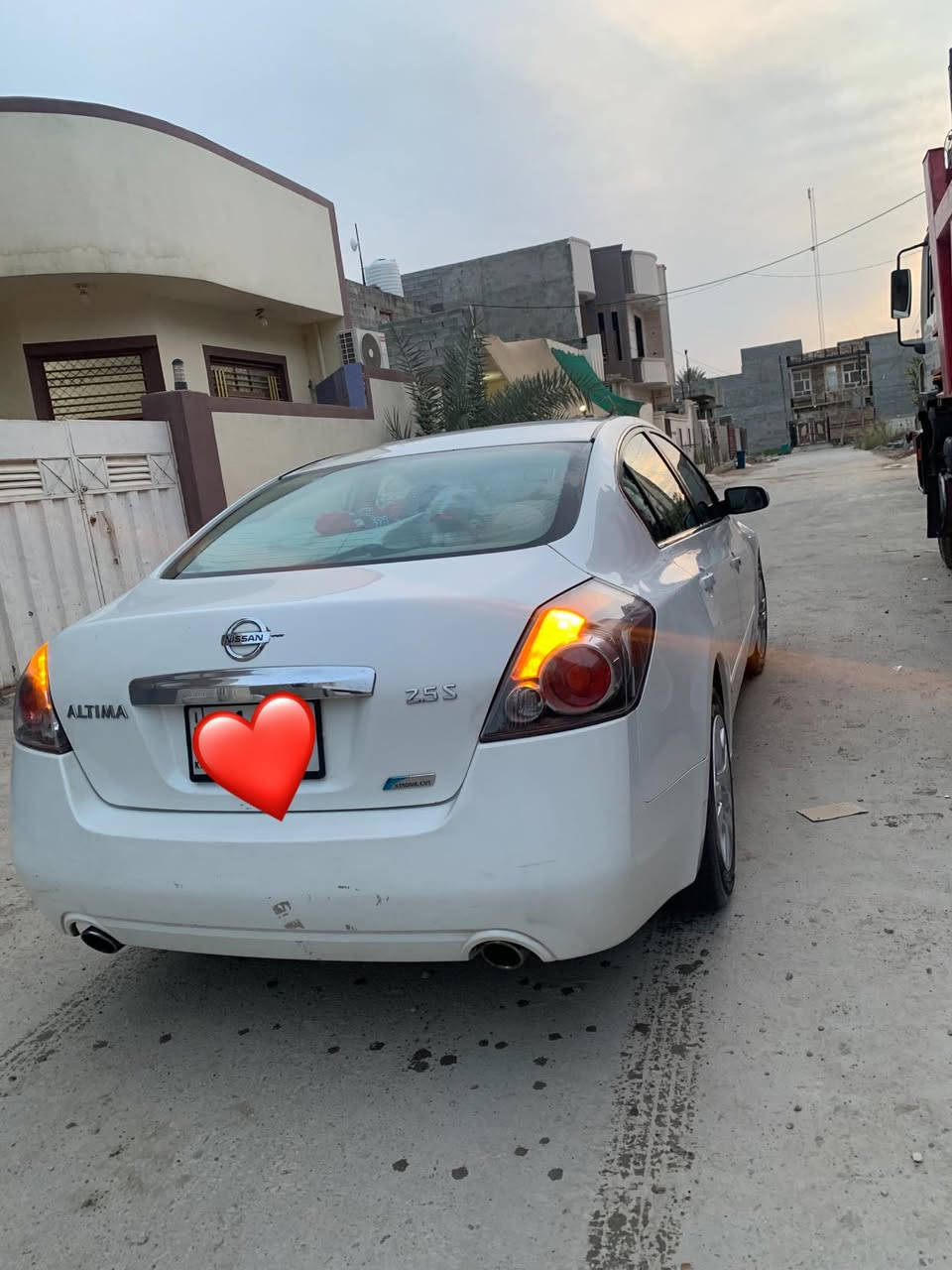 سلام عليكم سيارة للبيع نيسان التيما 2012 ماشية 240 المكان ديالى بعقوبة القدس رقم الهاتف ***********
