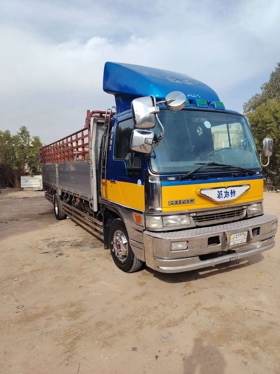 سلام عليكم هينو انكر مكينه 80خطين كير وكسن سوبر كهربائيات  تبريد ثلج وتخم تاير 19/5   تخم ويل ستيل سبايدرات ستيل تانكي 300لتر ستيل جاملغات ستيل سستم كله اصلي محجر بوري تفصال جديد سياره كفاله عامه ماعايزه برغي سته وربع بلاد رقم انكليزي بسمي سنويه لل 2031 مداور ثاني يوم سياره كفاله عامه كبل للشغل للاتصال استفاسر اكثر خادم ***********
