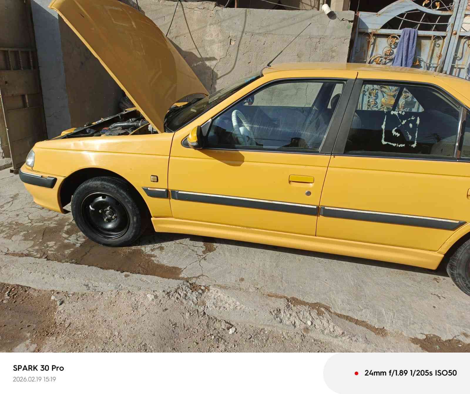 السلام عليكم بيجو بارص 2015
مكفوله ناقصها فقط مشط ستيرن  السعر 51 وبيها مجال  
مكاني بغداد الشعب/***********
