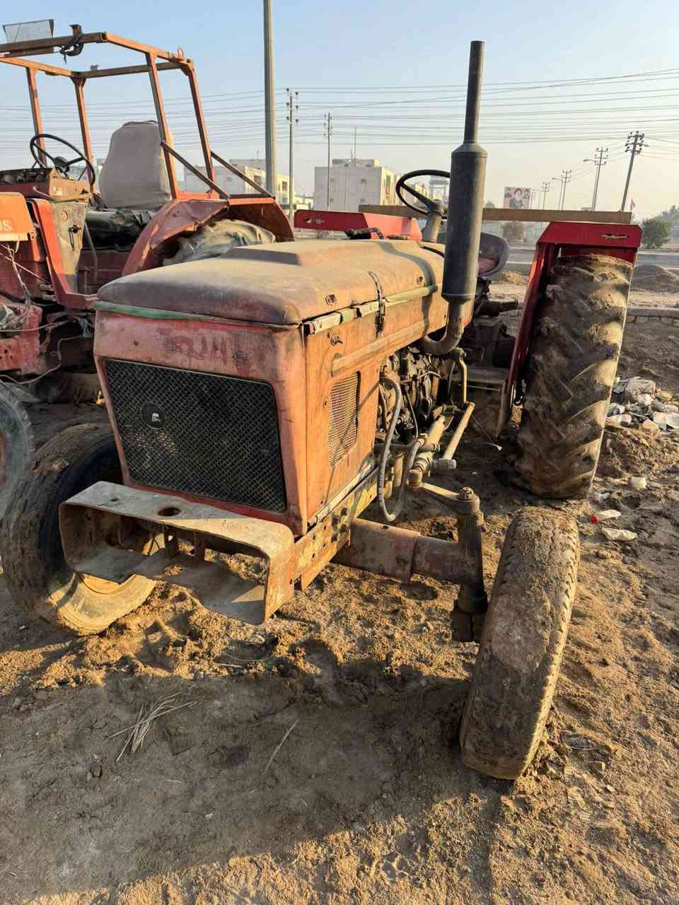 السلام عليكم مكينه عنتر للبيع كير مكينه جديد تخم تاير بريك دهن باور مكينه جاهزه جهاز شغال ***********
