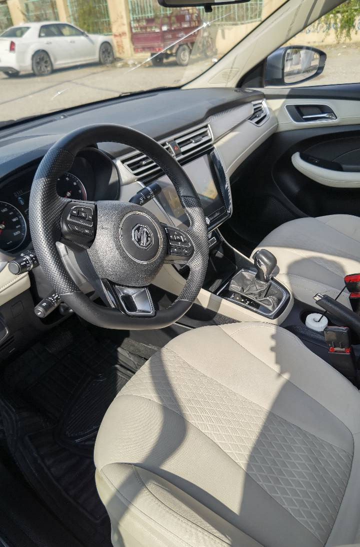 MG5 2024 
Standard Plus
ستاندارد پڵاص 
ڕەنگ سلڤەر 
43,000 ڕۆیشتووە / ماشیە 43،000
بێ دەعم بێ بۆیاغ / من دون أي دعم أو صبغ 
زۆر خاوێنە 
ژمارە ( هەولێر) ، رقم ( أربيل )
سەنەوی هەتا 2029 
تحویل بە شەرت.

ژمارە : *********** أربيل, العراق
