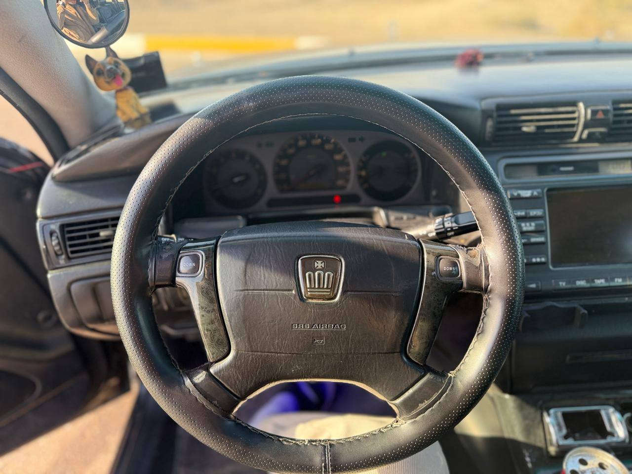 للبيع تيوتا كروان ملكة مديل 2003 اصل
السياره  مفحوصة مرور وكمرك ودافع كمرك (باقي بس فلوس الرقم ) السياره كفاله عامة من كص وضربة ونقل جثة واصوليات ورسميات وكالة ثاني يوم بااسمك السياره ملسق ولوحات ورقي وسنوية عظم 
مواصفاتها السياره
✅ اصل كرستال 
✅ديفور الجبير 
✅شاصي 75 
✅4دكم  
✅مري شفط 
✅ستيرن كهرباء
✅كشن كهرباء
✅برده خلفية 
✅تحكمات خلفية 
✅جام كهرباء 
✅داخل اسود جلد بلاد 
✅ويل نجمة نفطي 
✅تخم تاير جديد  
✅حدادية بلجيس 
✅سبير + عده كاملة 
✅تبريد ثلج سلبت 
✅قواعد ضوئية 
✅شاشة كبيره كرستال     
السياره تحويره نجف فوك وجوه دشبول عارف العيساوي     
السياره كاملة مكملة•••(ألـسـعر 120$ وبيه مجال)   لتواصل ***********
