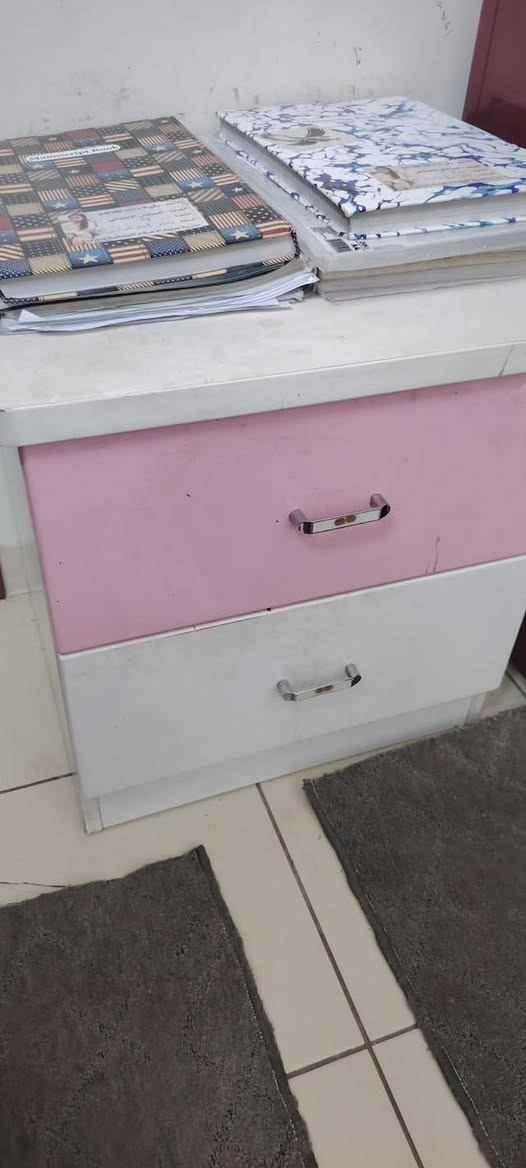 غرفه بناتي للبيع
٣ قطع
سرير+ كنتور+ كومدي
بدون ضرر
نضيفه✨🩷
سعر
٢٥٠ الف
..
متوفـر خدمة توصيل داخل بغداد وداخل مجمـع بسماية السكني ❤️🚘
للاستفسار خاص او عن  طريق رقم الهاتف واتساب فقط 
***********📞
