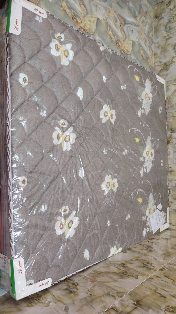 السلام عليكم 
 غسالة اوتوماتيك ستعمل ١ شهرالوزان 19 ك طباخ ٤ ع /مع ساحبه /بلازمه ام النت حجم 75/   دوشك طبي جديد   مجمده ***********
