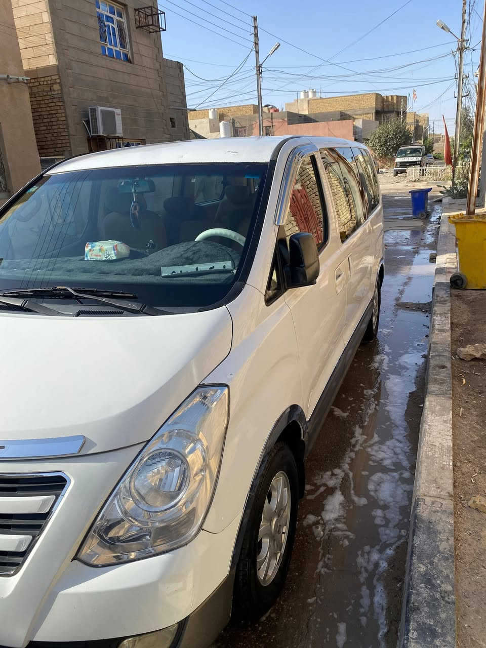 السلام عليكم ستاركس للبيع موديل 2013 كفاله بيه طخات بسيطه سونار موجد السعر 160 ناصريه مركز   ***********
