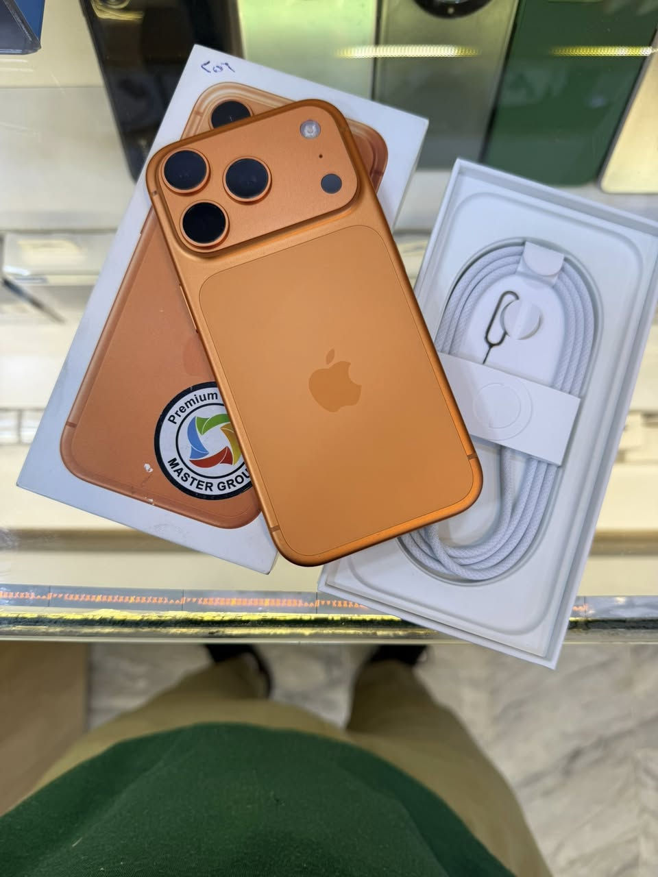 ايفون 17 #برو #برو #برو الصغير مو برو ماكس ضمان ماستر سنتين شرق الاوسط تك سيمكارت مستخدم نضافة 100‎%‎ حتة كيبل ما مفتوح من باكيت الاصلي كامل ملحقاتة الذاكرة 256 البطارية 99 
السعر مليون و800 الف 
مكاني بغداد السيدية 
للاتصال *********** 
موجود واتس واتصال فقط فيس ماكو
