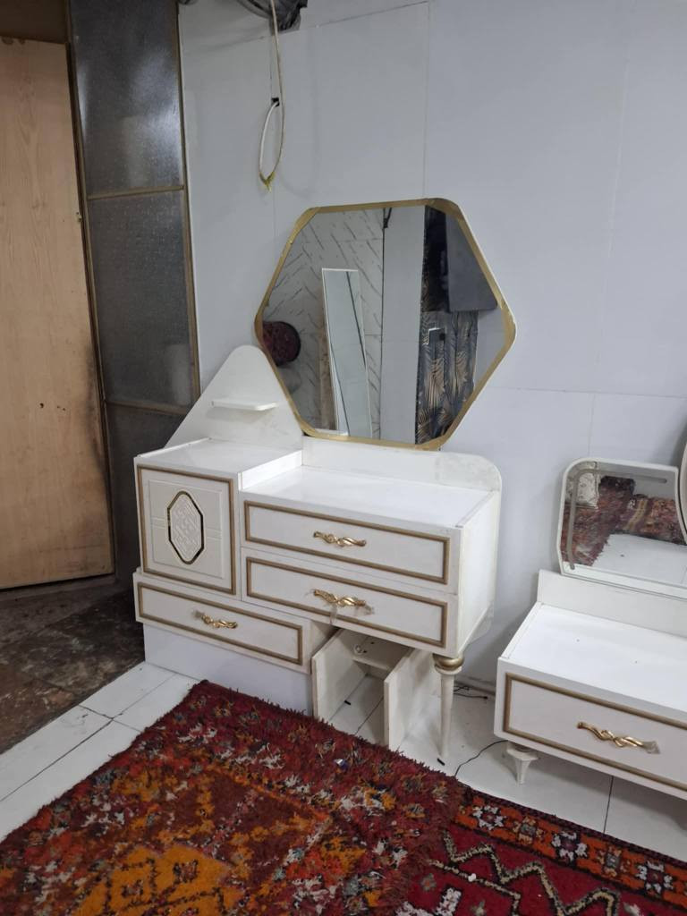 غرفه تركه٩قطع نضافته فول ٧٥٠مكاني كربلاء حي المهندسين العسكري صيدليه رونق *********** كربلاء, العراق
