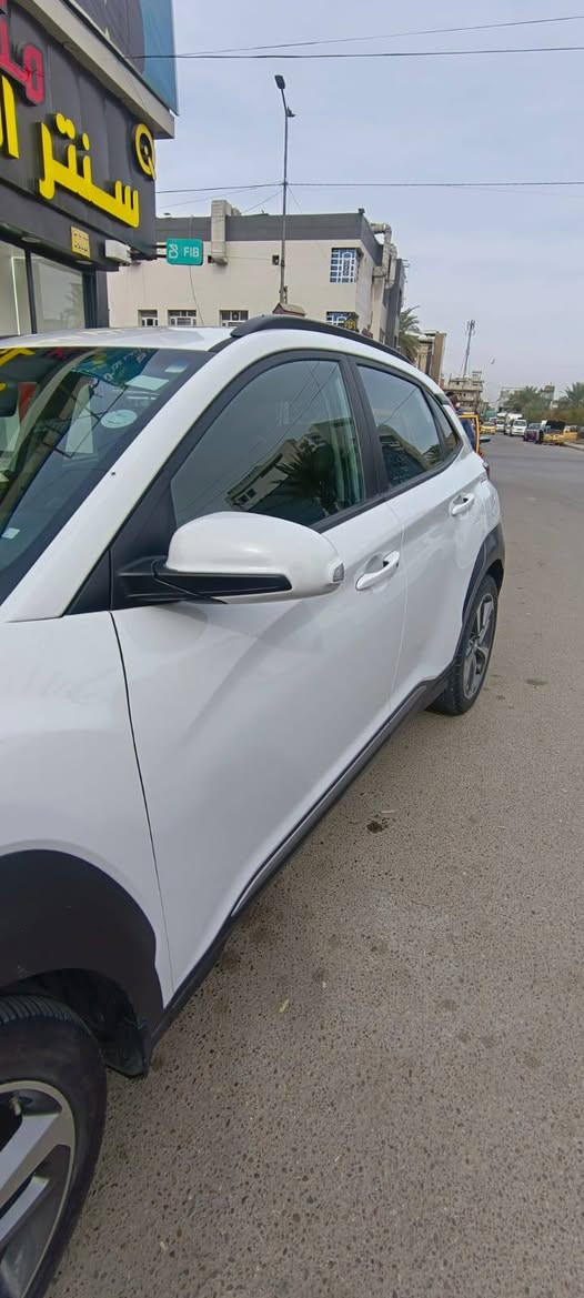 هوندا كونا للبيع مكفووله 
هوندا كونا (Kona)
السنة: 2021
الفئة: Limited (فل كامل)
المحرك: 1.6 لتر تيربو 
ناقل الحركة: أوتوماتيك 7 سرعات DCT (دبل كلتش)
نظام الدفع:
دفع رباعي AWD 
استهلاك الوقود: حوالي 14–16 كم/لتر
🛋️ المواصفات الداخلية (Limited)
مقاعد جلد فاخرة
تدفئة للمقاعد الأمامية
مقعد السائق كهربائي
شاشة معلومات 10.25 إنش
Apple CarPlay + Android Auto
نظام صوت ممتاز (Infinity في بعض النسخ)
تشغيل بالبصمة (زر تشغيل)
مكيف أوتوماتيك
فتحة سقف
🛡️ أنظمة الأمان
نظام مانع انغلاق المكابح ABS
نظام الثبات الإلكتروني ESP
كاميرا خلفية
حساسات أمامية وخلفية
نظام المحافظة على المسار
نظام التحذير من التصادم الأمامي
مراقبة النقطة العمياء
6 وسائد هوائية

رقم اربيل الجديد كركوك, العراق


**إذا كنت صاحب هذا الإعلان وتريد حذفه لأي سبب، رجاءا أرسل رسالة إلى الدعم الفني**