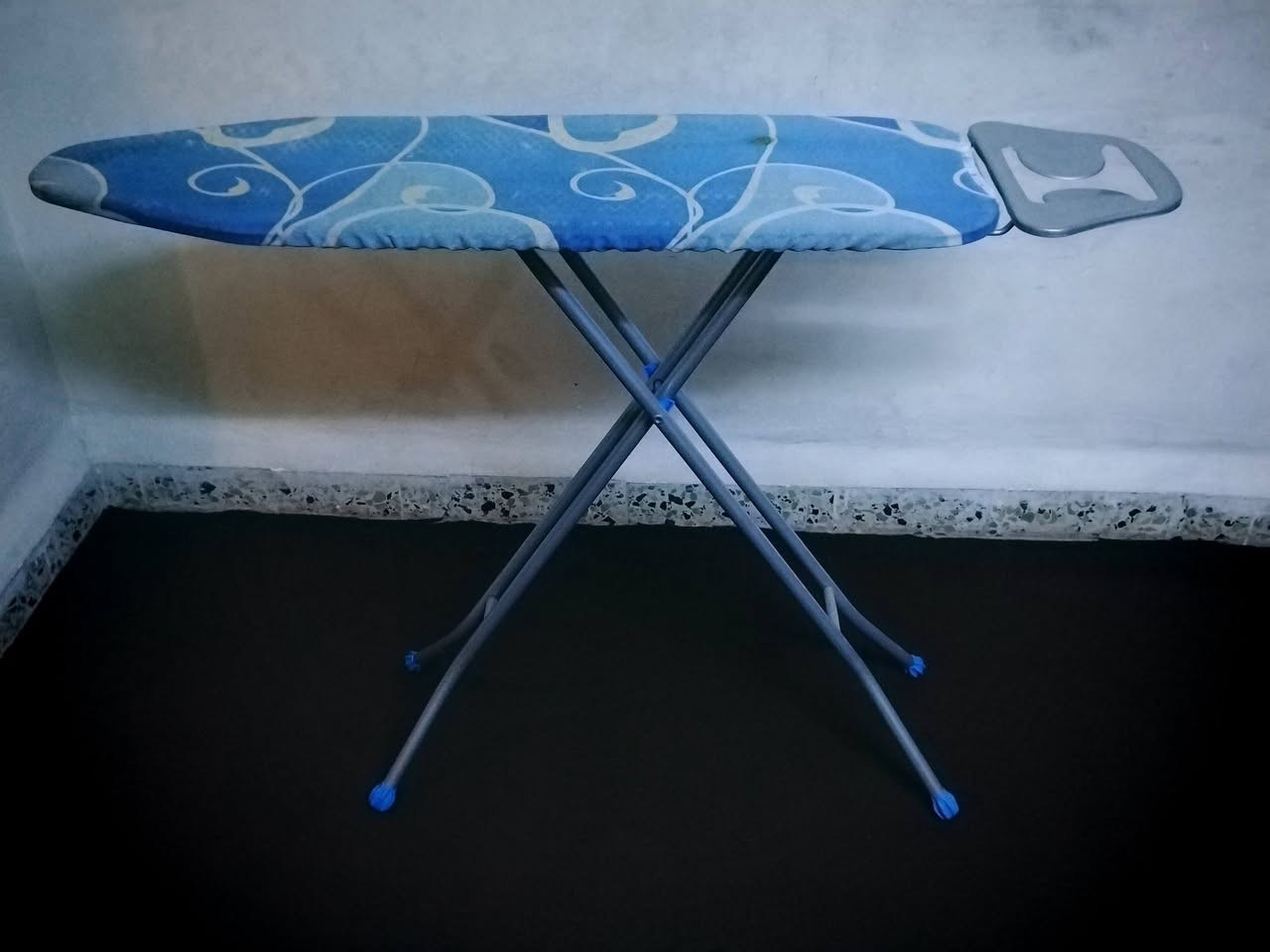 أغراض للبيع بسعر مناسب للاستفسار الاتصال على الرقم (***********) او يراسل عل خاص
