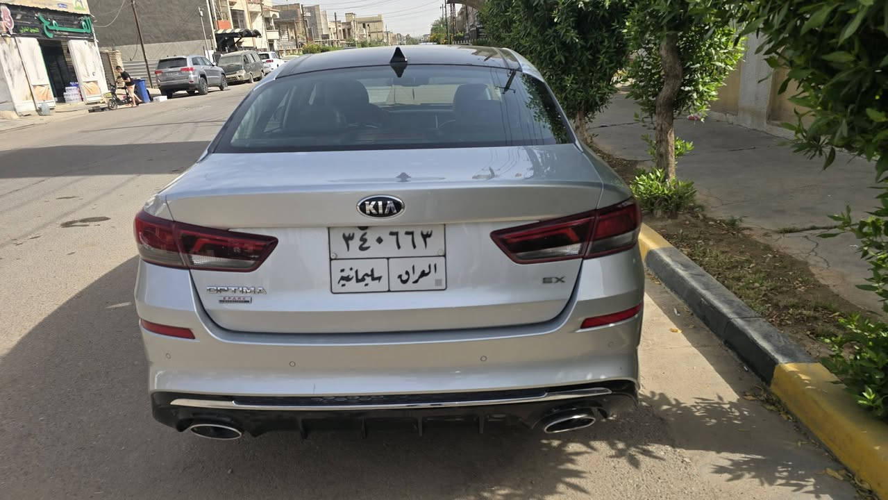 اوبتما 2020 امريكي فول موصفات ماشيه 83
كير محرك مكفول تخم تاير تبريد ثلج صدرها جديد سياره جاهزه من كلشي نضيفه مال جناي بيها جاملغ خلفي صبغ وباب صور حادثها موجوده ويا صور  السعر 125 بيها مجال للشراي 
الاستفسار ***********مكاني بغداد السيديه
