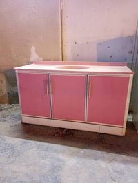 الطباخ مصري رايده ب 150 .والكاونتر رايده ب 300