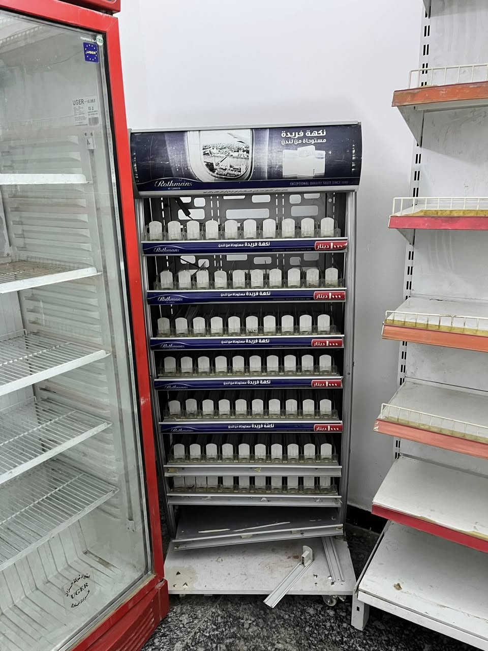 للبيع عارضات
عارضات عامودية تركية ايگور عدد 3
 عارضة افقية ايگور عدد 1
رفوف عامودية متحركة ظهر بليت 5 امتار
رفوف جدارية جسرين تركية 8 امتار
سفينة وسطيه مترين ونص
عارضة جگاير جديده المنيوم عدد 1
دكسنات 5 خانات عدد 2
سلات جبس عدد 3

ملاحظة البيع كامل

المكان بغداد المحمودية حي الموظفين

للتواصل والاستفسار 
***********
