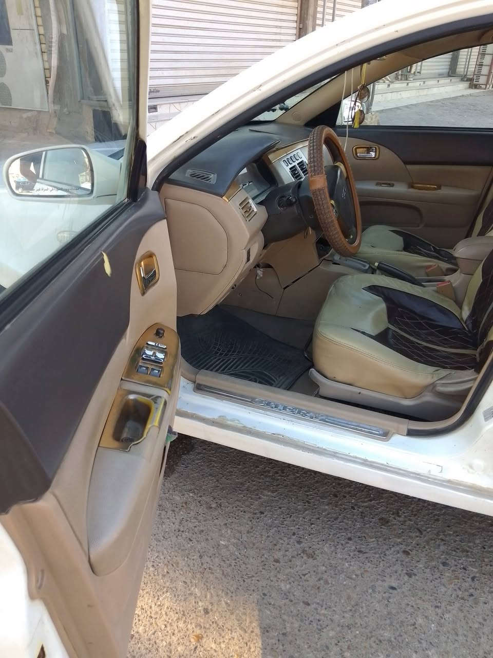 سلام عليكم سياره شيري A5موديل 13 مكينه وكير كورله القديم 1800مكينه بيه خيط بخار حداديه جديده تخم تاير جديد كهربائيات كله شغاله دواخل جلد شاشه كامره دواره رقم انكليزي سنويه ل30 سياره بسمي تحويل ثاني يوم السعر 35 وبيه مجال مكان قضاء الشطره الاستفسار  ***********
