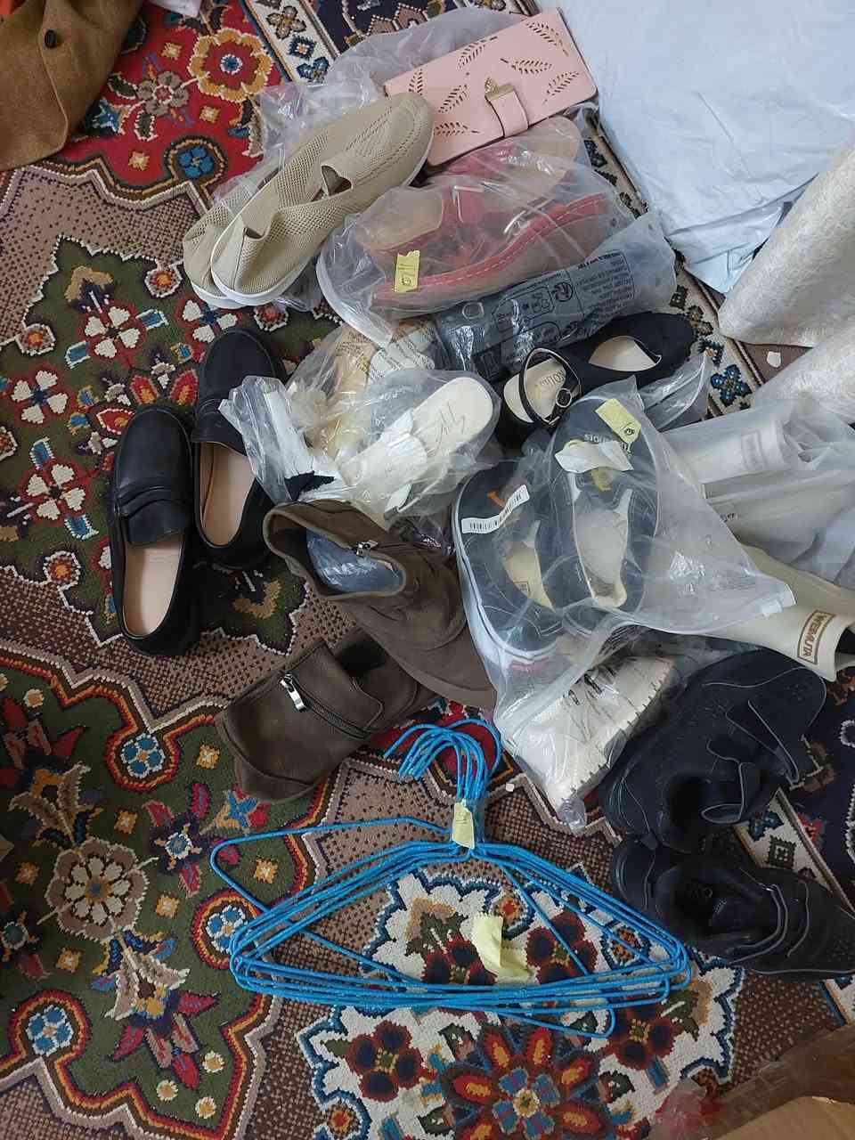 غراض امزون كترونية وملابس واحذية ومفروشات ونواعم بيت وغراض مطبخ


**إذا كنت صاحب هذا الإعلان وتريد حذفه لأي سبب، رجاءا أرسل رسالة إلى الدعم الفني**