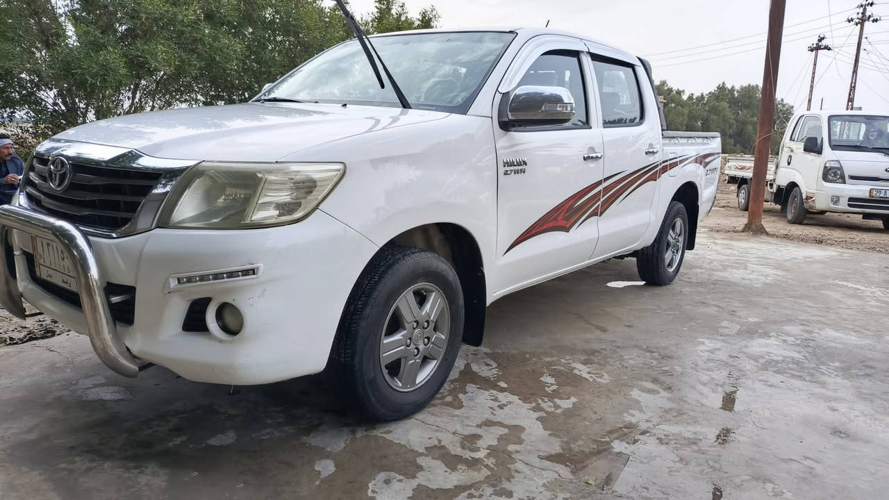 بيكم  فلاونزه كويتي موديل 14 رقم واسط سنوية جديده 
شاصي 19 
 مكفوله من كل شي 
ماعدى بارد قليل جدا بلذيل الخلفي موضح بلصور 
گير ومكينه بلاد مكفولات من الفتح 
السياره ع حالة الشركه 
لا ضربه ولا صبغ ولا تبديل 
مكاني كوت عارضهة ب 188 وبيهة مجال للشراي اتصل ودلل ***********
