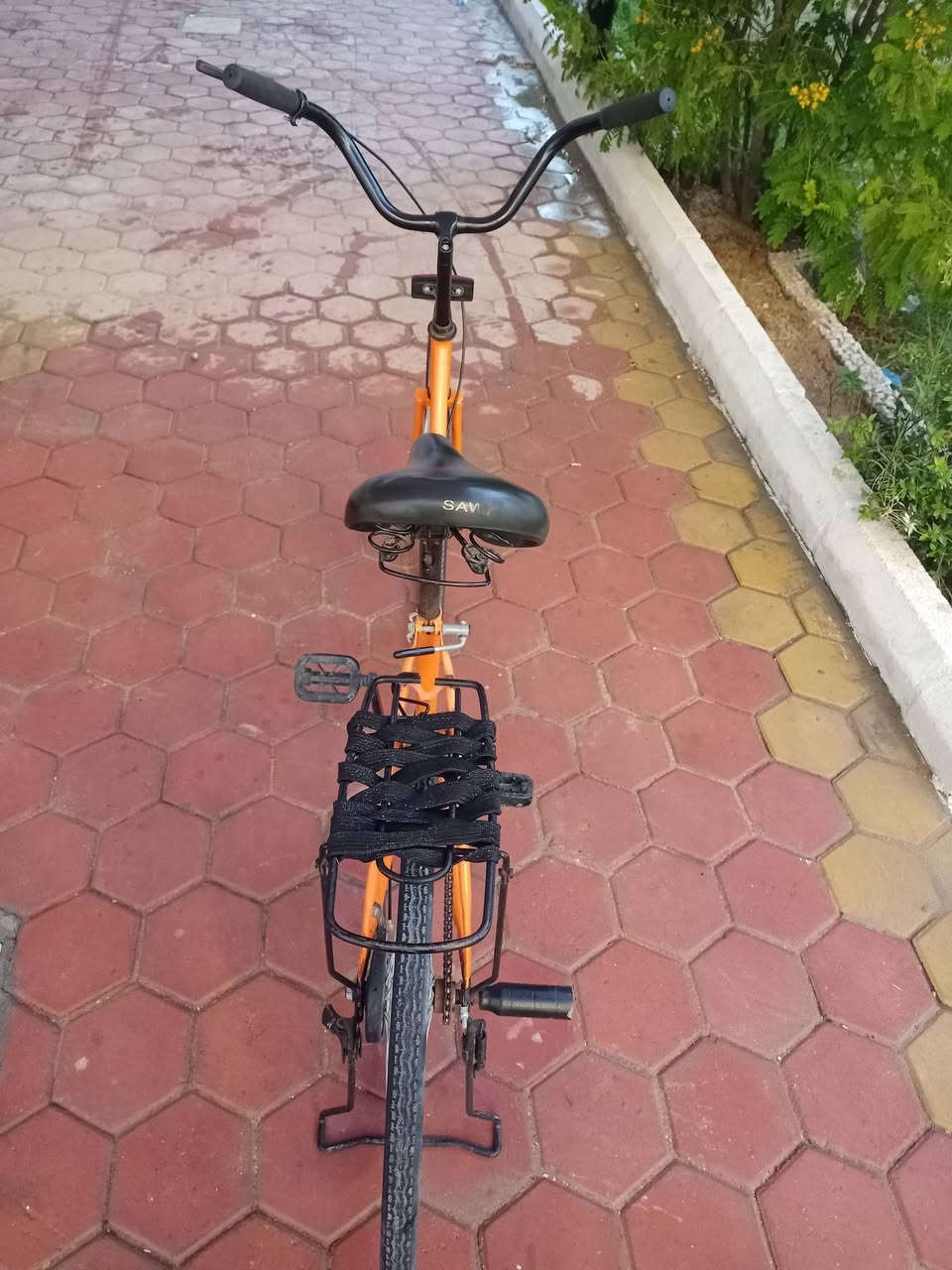 بايسكل بطه حجم 26 موديل 2023  لون برتقالي مميز 🧡مكفول من كلشي  بدون جاملغات وا صينيه بور قلاب سعره 55 وا بيه مجال بسيط مكاني كربلاء البوبيات لا يوجد توصيل تجي لباب البيت رقمي ***********
