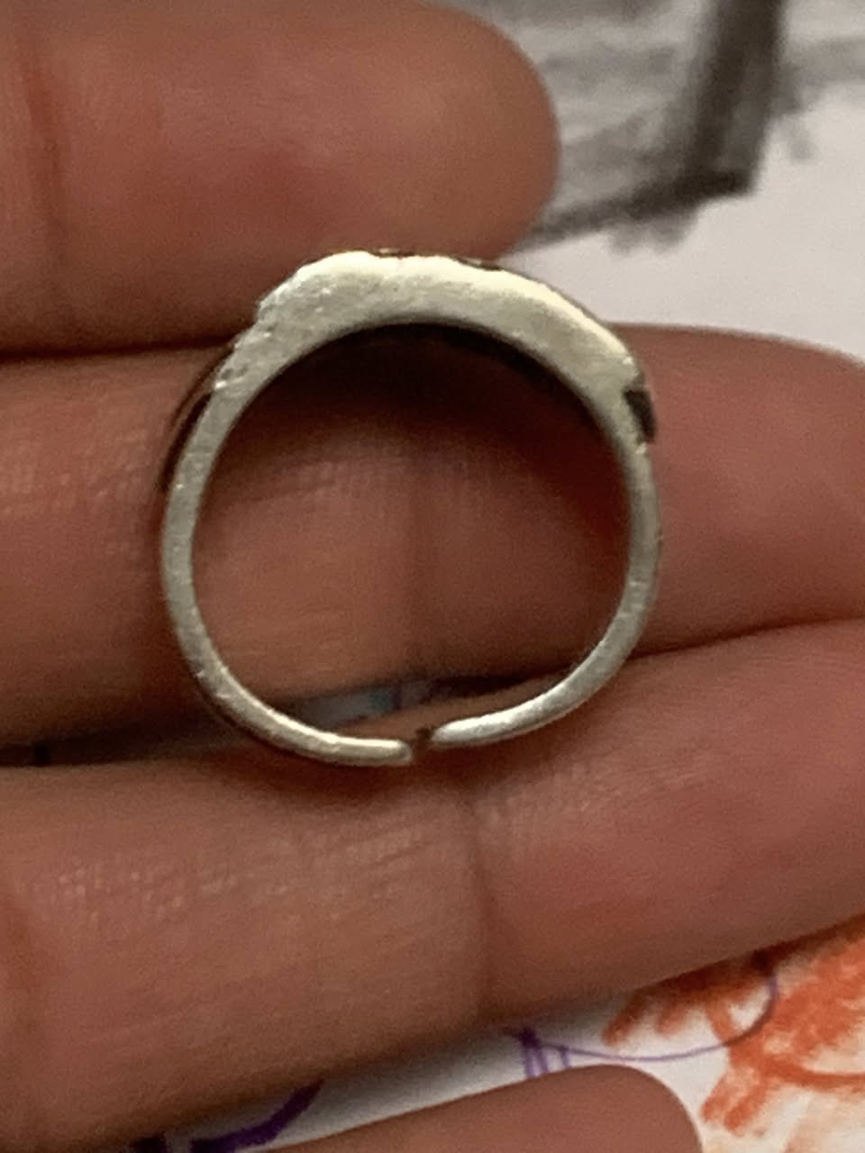 اللهم صل على محمد وآل محمد وعجل فرجهم
خاتم فضه نقيه ٩٢٥ صياغه اجنبيه على شكل ورق البوكر

شبابي فري سايز الخاتم يتكبر ويتصغر يلبس قياس من ٩ لحد ٢٢ تقريباً اكثر

السعر ٥٠ الف مع التوصيل نهائي قفل


**إذا كنت صاحب هذا الإعلان وتريد حذفه لأي سبب، رجاءا أرسل رسالة إلى الدعم الفني**