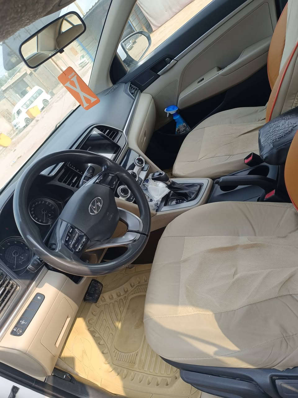 انتره ٢٠١٩خليجي سياره مكفوله ما عد الصبغ مرشوشه جماليه من اجت السعر ١٣٠
