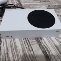 اكس بوكس سيريس اس • شاشة 24انج 180هرتز • نجف