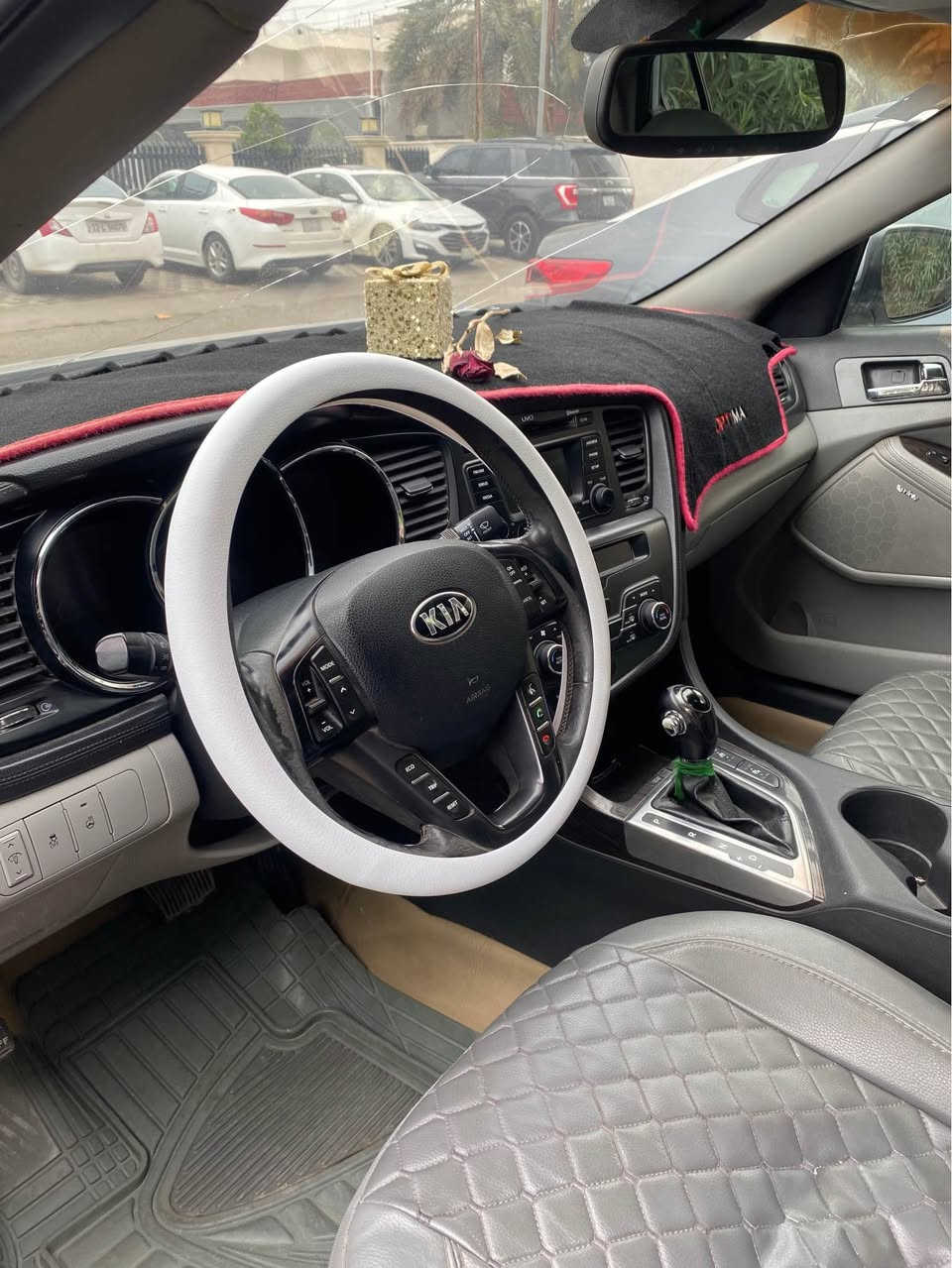 سياره كيا اوبتما 13
فول مواصفات 
كشنات كهربائيه 
شاشه وكامره بلاد 
تحكم ستيرن
دبل تنتا 
بانوراما 
تدفئه تبريد كشنات 
خزن ميموري 
فول فول 
حادث جاملغ وبنيد 
الايرباك سليم يعني ما طاك 
وتجي وتشوف بعينك 
رقمي ***********
سياره بسمي 
سنويه 2028 البصرة, العراق
