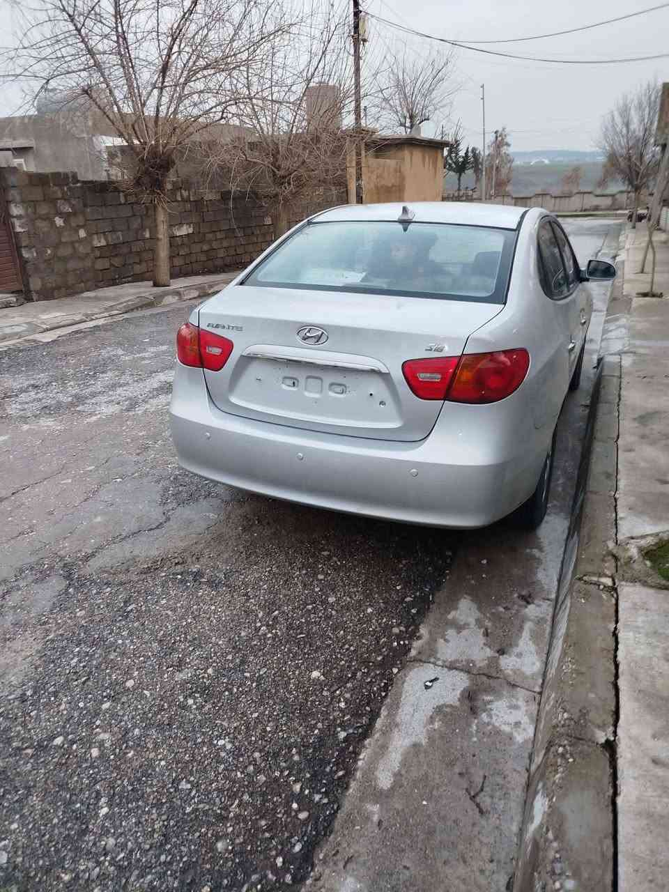 هۆندا ئاڤانتی 2009
سەیارەکە نموونەیە لە جوانی

 خایسی نیە

کوشن هیتەر 

سوکان ڤۆلیۆم

ئاوێنە کارەبایی 

سەقفی بەشەرت 

تەبرید سارد و گەرم بەشەرت 

گێڕو مەکینە بەشەرت

کەڤەری نەگۆراوە بەشەرت

جامی پێش و دوای هەڵگیراوە 

تەقە و ڕەقەی بەشەر کامل مەسرەف کراوە

شوێن ..قەڵادزە

ژمارە مۆبایل : ***********
