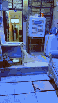 ملاحضه / العنده عقار 🏡#للبيــــــع ويريد يبيع  #دزونه كافت التفاصيل العقار مع ذكر السعر ورقم التلفون ☎️وان شاء الله باقرب وقت ينباع ان شاء الله 🤲❤️
—————————————————————————
دار 🏠 #للبيــــــع المساحه 60 م بناء 🔨 حديث  3*20 
موقع حلو ومميز الشعب قرب سوك شلال وقريب ع شارع العام التجاري خامس بيت عن التجاري عرض الشارع 15 متر 
يتكون البيت من #طابقين الاول كراج وستقبال وحولي ومطبخ وغرفت نوم 🛌 وخدمات #الطابق الثاني غرفتين نوم وصالة وحمام غربي وبيتونه وسطح كبير جدا #للاستفسار مكتب الباسم شارع الصحه قرب جامع الحق هاتف ☎️ *********** حسين الدراجي ابو الاكبر #السعــــــــــــر اتصل ودلل @الجميع
