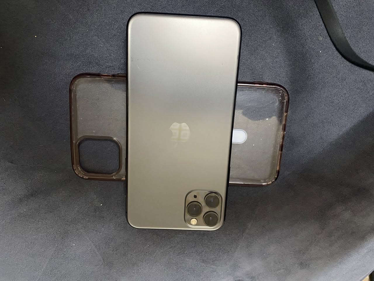 ايفون:11برو ماكس مكاني اربيل⭕️
ذاكره:64

مبدل بطاريه وشاشه اصلي.! 

السعر:240الف


**إذا كنت صاحب هذا الإعلان وتريد حذفه لأي سبب، رجاءا أرسل رسالة إلى الدعم الفني**