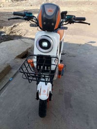 ار تسع للبيع شرط عل فحص مستعمل شي قليل بطاريات ٥ كبار السرعه ٧٠ السعر ...