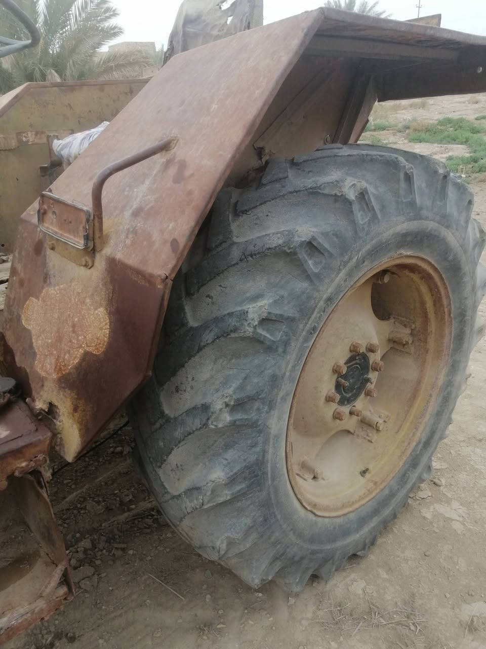 البيع عنتر شغال نكره سلف رقم وسنويه السعر ٢٢٥٠ العنوان الديوانية ***********
