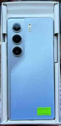 جهاز تكنو كامون 40 برو نظافة الجهاز 100‎%‎100 مع كامل الملحقات السعر 2...