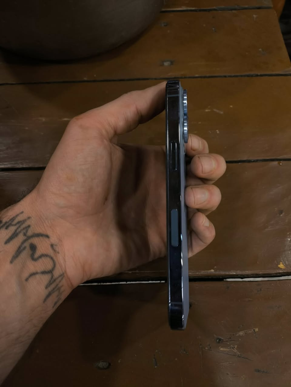 ‏سلام عليكم 13 Pro جهاز كلش نظيف 256 ذاكرة سيم كارت واحد الجهاز فقط مبدل شاشة البطارية 100 الجهاز متروك شرط حاسبة إذا مو 100 ترجعه *********** 👌💙
