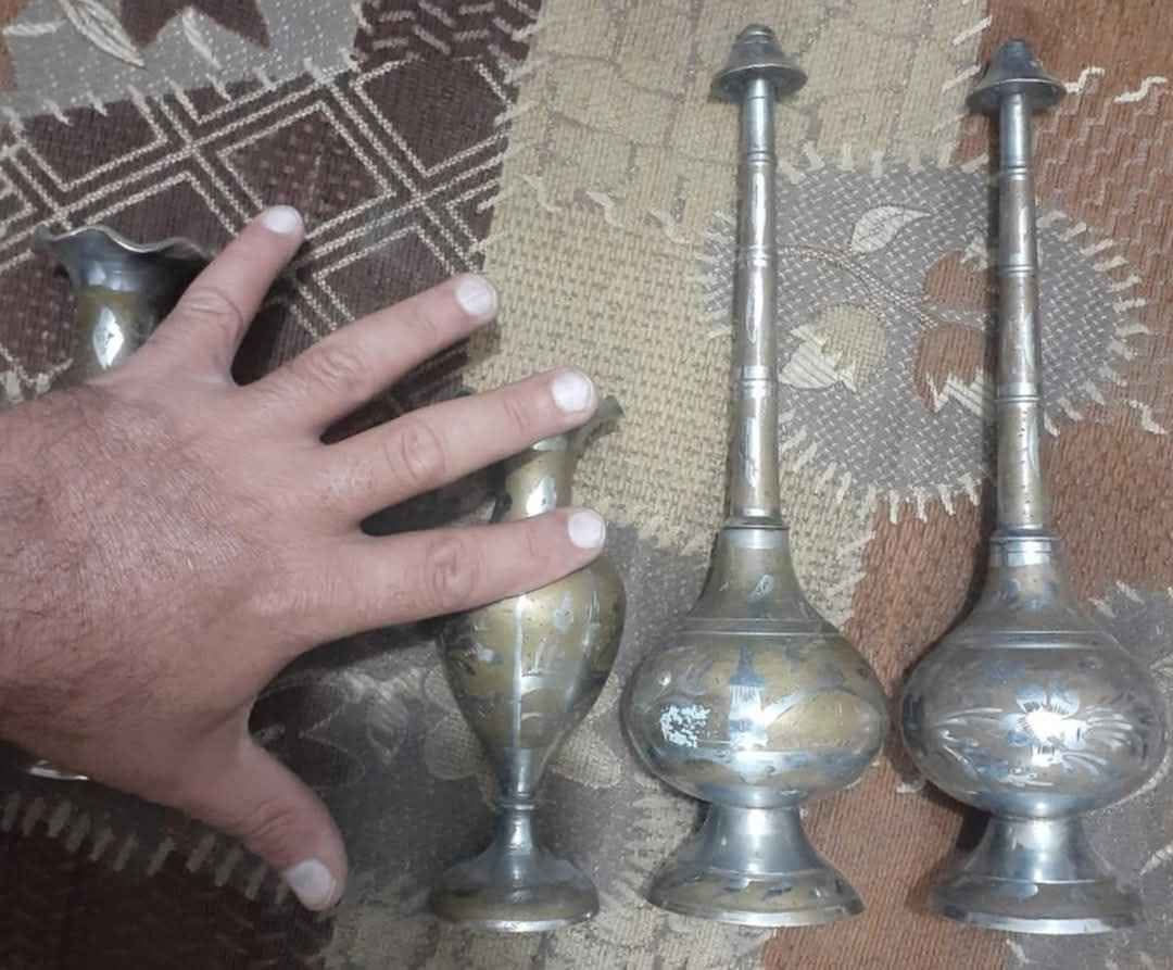 4 قطع نحاس طلاء فضه قديم مختوم - السعر 50 ألف للكل . بغداد, العراق


**إذا كنت صاحب هذا الإعلان وتريد حذفه لأي سبب، رجاءا أرسل رسالة إلى الدعم الفني**