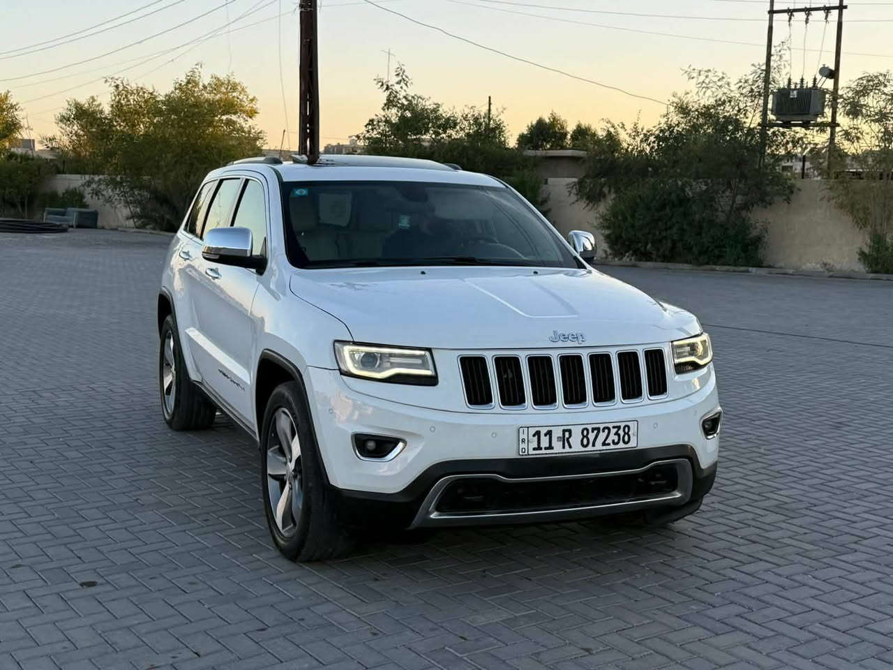 جيب خليجي  2014 لمتتد بلاص  معروفه مواصفاتها السياره فول الاخير حته جكات و جديدة جدآ ونضيفه جاهزه من كل شي 
السعر 235  مجال بصيط مكان السيارة  بغداد حي الجهاد دور الموضفين
الاستفسار اكثر اتصل*********** 

اربع أصابع صبغ بجاملغ اثر رصعه
