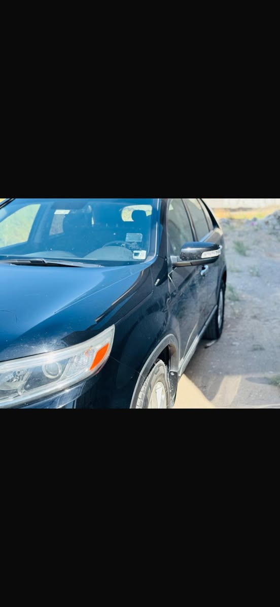 سلام عليكم
سورنتو 2015 امريكي  6 سلندر 7 راكب  فور ويل بردات خلفية بلادي حادث طخه خفيفه بلصندوك  بدون  صبغ بدون تبديل  صدر اماني خلفي جديد رقم ديالى   ماشيه 95 حقيقي  سياره حلوه احلى من صور مكان سياره ديالى بعقوبه   ***********
