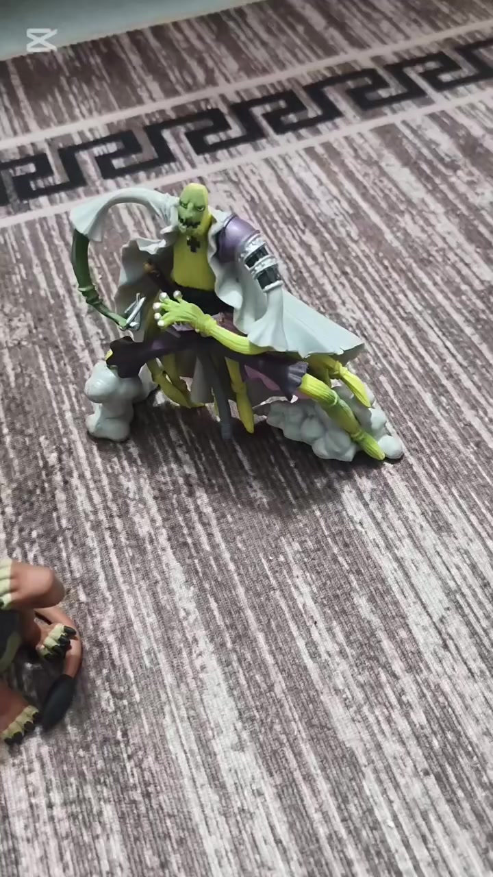 السلام عليكم مجسمات من انميات معروفه ومجسمات ثانيه والكميه كدامكم ابيعهن شلعه كلهن للمهتم تواصل وياي واتساب او خابرني ***********
