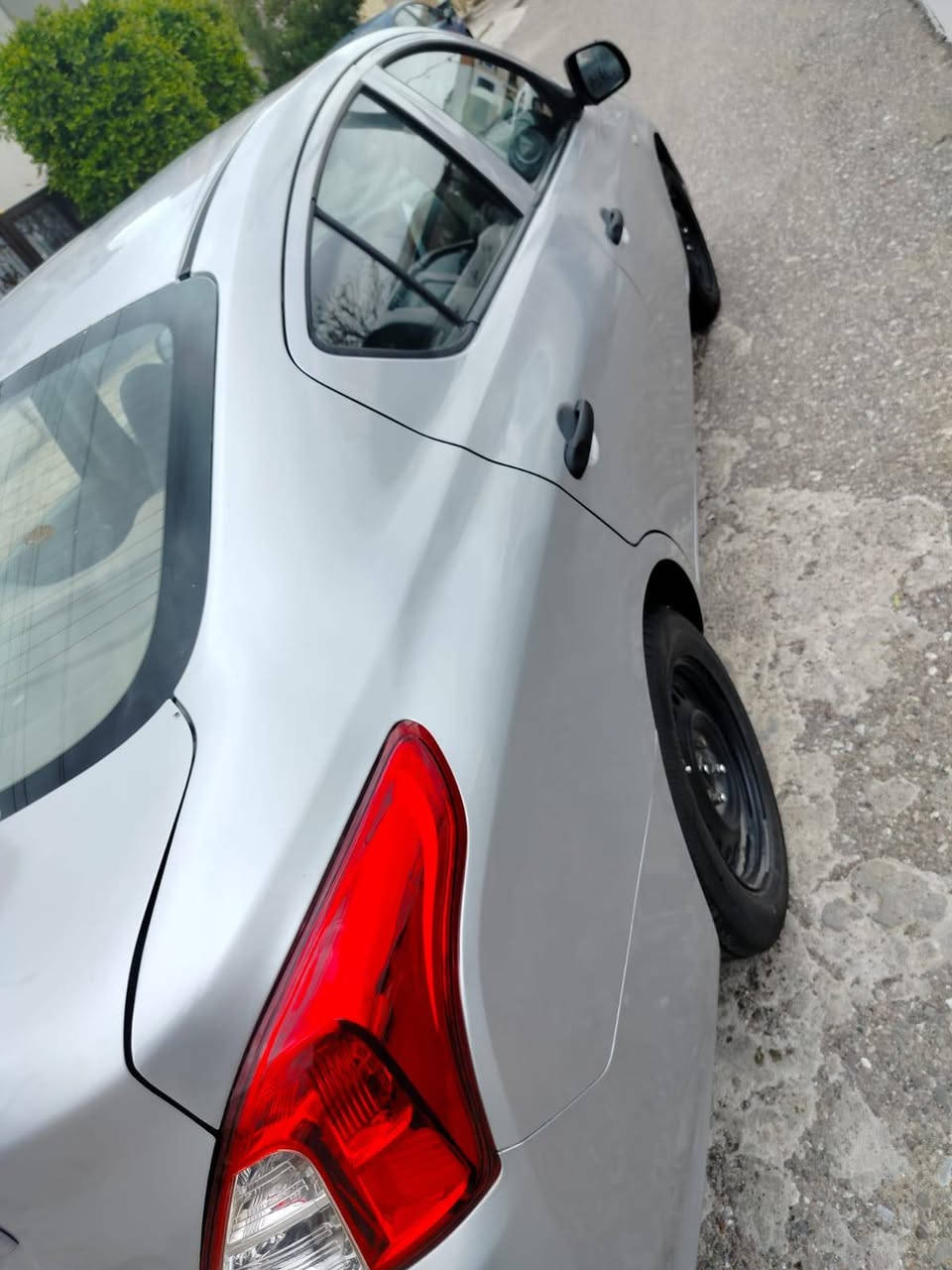 نیسان ڵاکشمبیای 2016 هه موشتی بە شە رت حیزم سبغ بێ لێدن بێ ناوگرتن پشت و پێشی کەپس گێڕو مە کینە و تە بریت بە شە رت سنوی نوی شوین هه ولێڕ ***********کۆرک وە تس ئە پ أربيل, العراق
