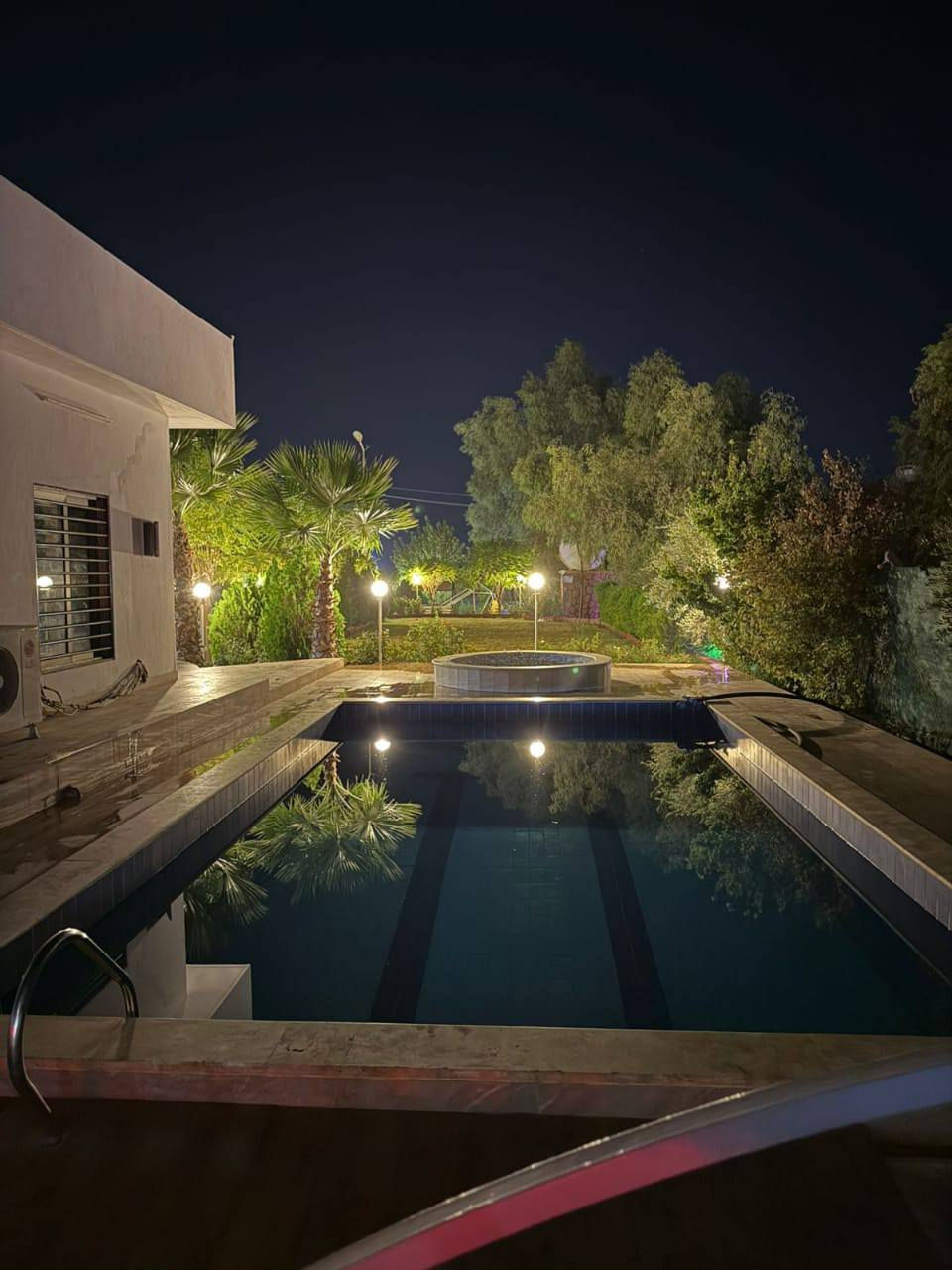 🌸✨ مزرعة النرجس ✨🌸
عيشوا أجمل أجواء الربيع ويانا في مزرعة النرجس 🌿🌷
طبيعة خلابة، هواء نقي، وأوقات مليانة راحة وهدوء 🌞
📍 المكان المثالي لقضاء وقت عائلي أو مع الأصدقاء
📸 لا تنسون توثقون أجمل لحظاتكم بين الخضرة والزهور
🌼 مزرعة النرجس ترحب بيكم يومياً
🌿 تعالوا واستمتعوا بسحر الربيع بأجمل صوره
تحتوي علئ منزل مؤثث بالكامل والعاب اطفال ولعبة البليارد
📞 للحجز والاستفسار: ***********
العنوان خلف مطعم ميديا السياحي منطقة حه سار 
المزرعه غير مخصصه للحفلات للسفرات فقط
