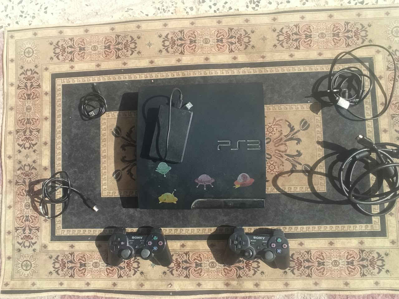 🔥 بليستيشن 3 للبيع – فرصة ما تتعوّض 🔥
بلي 3 سِلِم نضيف درجة أولى
🔓 مهكّر وجاهز للعب بدون أقراص
🎮 بيه 25 لعبة من أقوى الألعاب، أهمها:
God of War 1 & 2 & 3
The Last of Us
Call of Duty Black Ops 2
Call of Duty 3 Classic
Hitman
Mafia 3
GTA V
GTA San Andreas
Sniper 3
Sonic
Red Dead Redemption 1
Resident Evil 4
PES 2018
FIFA 2019 & 2021
…وغيرها الكثير 🔥
🕹️ عدد الجويستك: 2
🔧 الجهاز مفتوح لغرض الصيانة فقط ويشتغل 100%
✅ ضمان يوم كامل للتجربة
📞 ***********
💰 السعر مناسب وقابل للتفاوض البسيط
