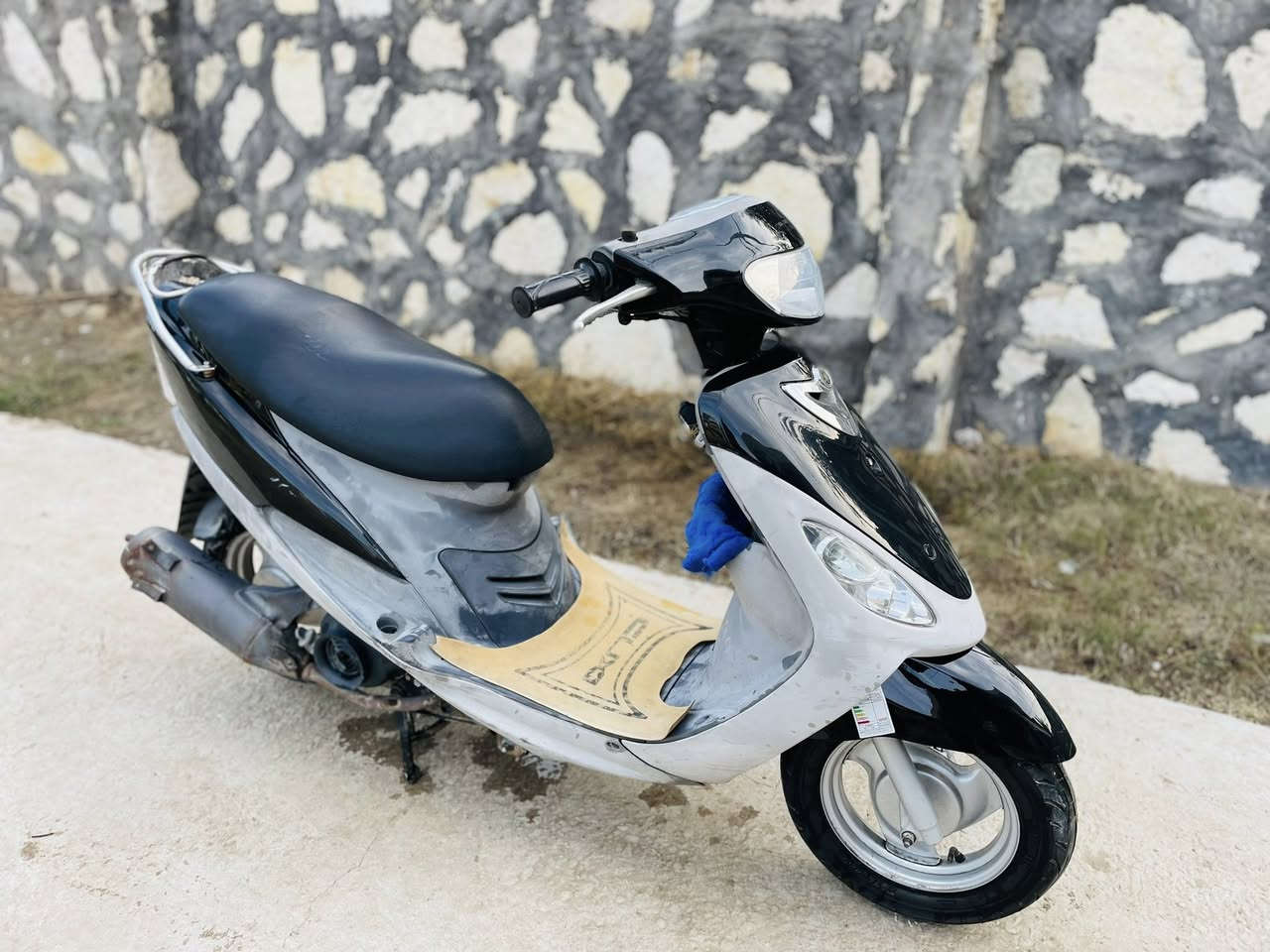 سلام عليكم مرخصت مدير الكروب ماكس منغولي للبيع موديل 2006 دراجه بلاديه نضيفه دراجه مامفتوحه نضافه شوفت عينك متوازي عله بيعته سعر 650 وبيه مجال حك جيتك ً،،،،،،،خاص مفتوح. أو تصالً ***********
