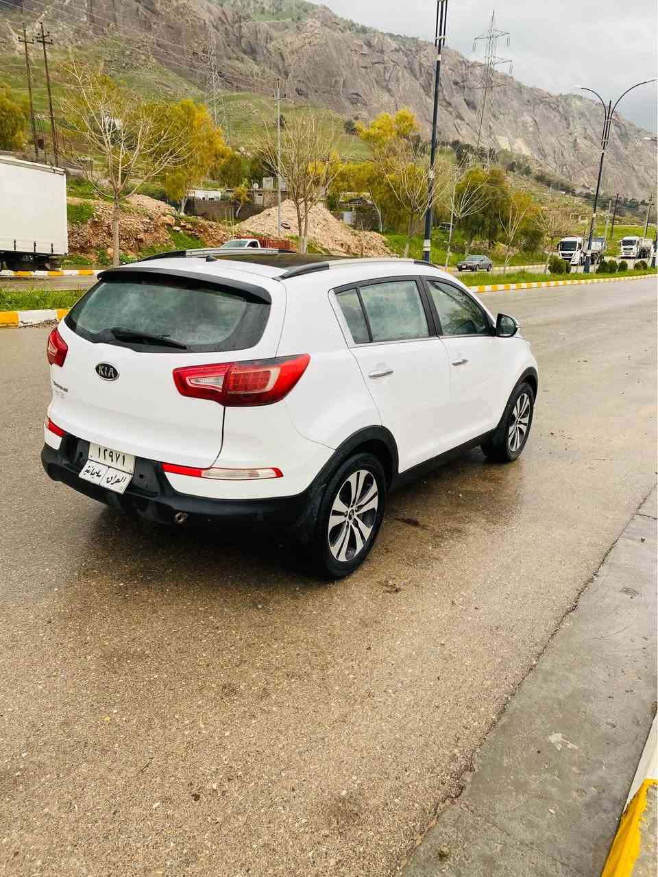 كيا  سپورتاج موديل 2011  فول فول مو اصه فات خليجي    پانوروما   سوكان فوليم ئاوينه شفت كاميرا حاصه   جوار تايه ي لوك لوكي له ژيره  گيرو مه كينه به شه رتي يه ك مانگ زور زور بي عه ييه  ته بريت سارد و گه رم له سه ر سيوچ    زور توندله يه ك دينار مسرفي تيا نيه     چوار پارچه ي بوياخه به بي ده عم ليدراو معجون    ته حويل خه رامه ي به شه رت يه كسه ر بيكه به ناوي خوته وه ١١٤ گه لا توزي معامه له ***********-*********** دار بنديهكان, السليمانية
