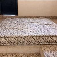 أثاث غرفة • سرير