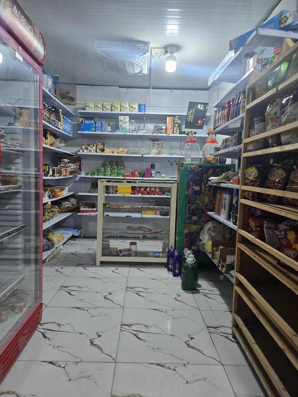 المحل للبيععع
 
هوه وغراضه : يشمل ، براد عدد 2 ، ومجمده ، ومسواك المحل كامل .

📌 تنبيه : ماعدا السبلت 

السعر مليونين دينار 

العنوان كوت _ الانوار _ قرب مستشفى الكرامه .
للاستفسار اتصال ع رقم تالي : ***********
