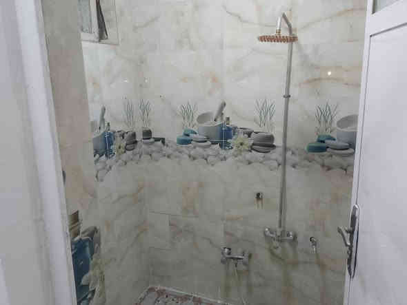 بسبب الوعود الكاذبه قررت اعيد النشر الدار للبيع في منطقه الكريعات بيت سعود نزلت المخبز الدار 50 متر وقف السعر 75 الاتصال ***********
