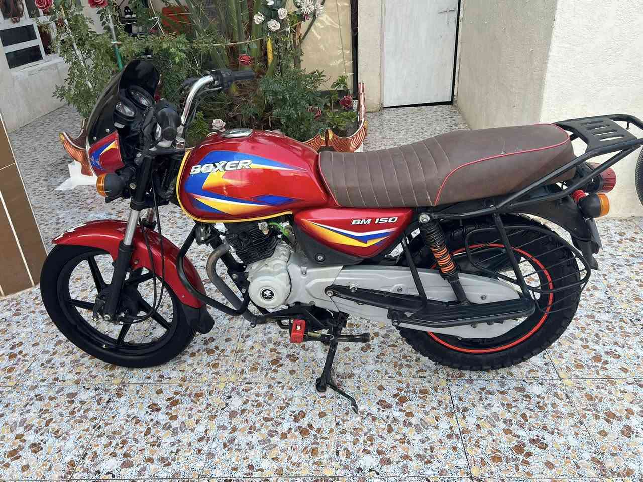 السلام عليكم
للبيع بوكسر كلاسك موديل 2020 سنوية ديالى 
***********
