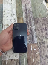 ايفون 13 • قفل • بطاريه ٨٧٪