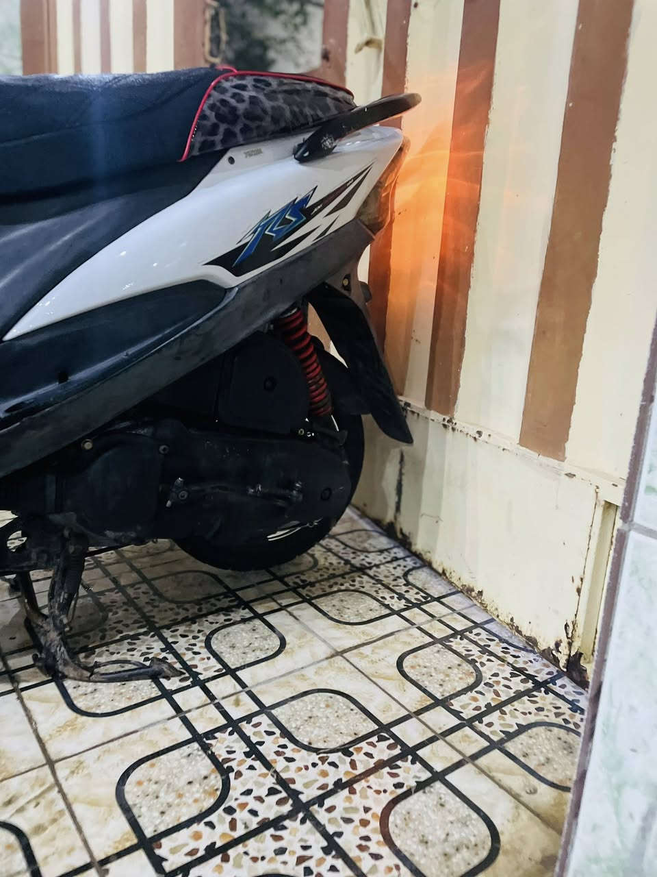 السلام عليكم دراجه ماكس عدله للبيع كفاله عامه السعر ٥٥٠قفل مابيها مجال مكاني حله بكرلي متواجد ع فيس رقمي ***********
