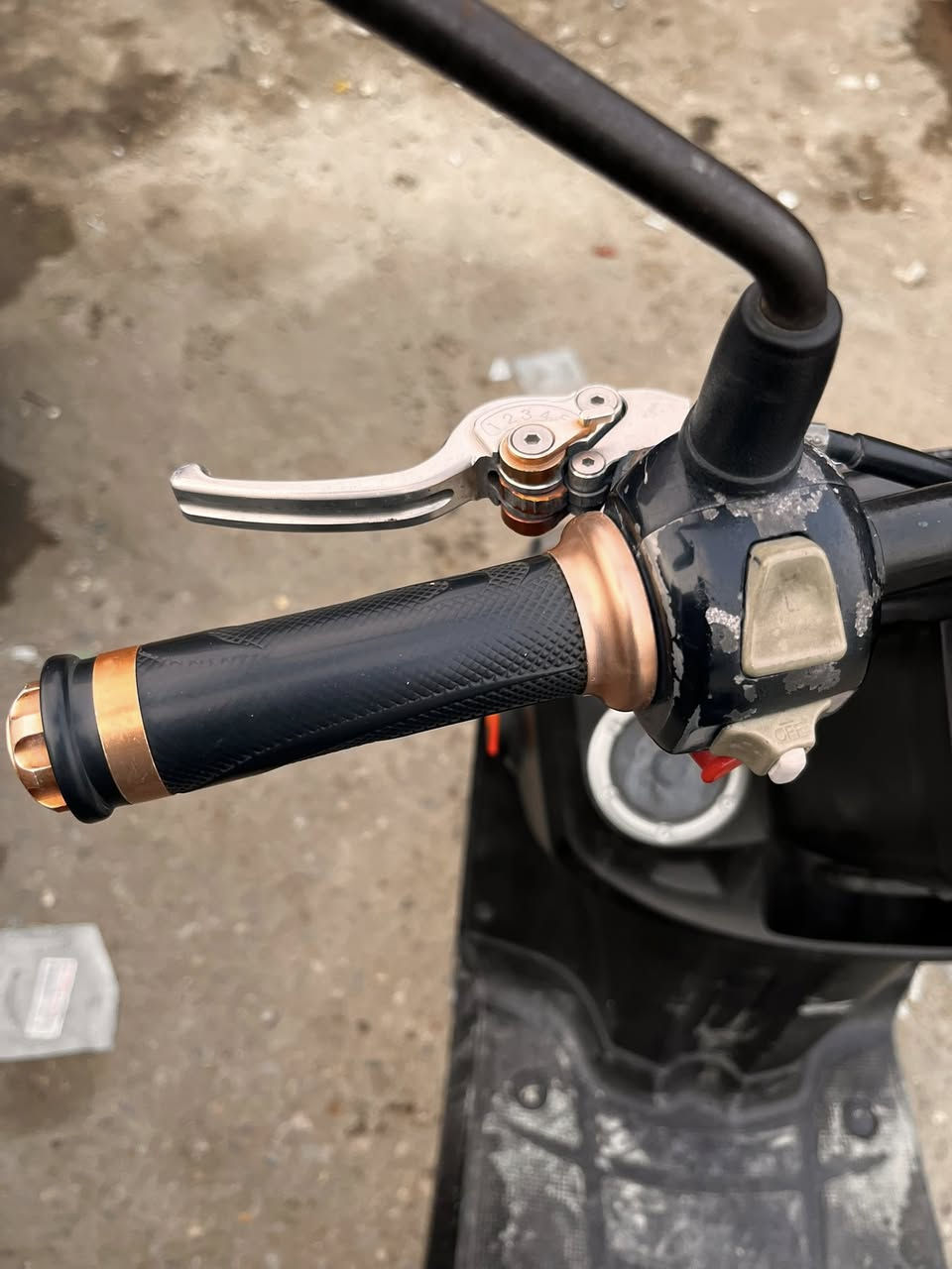 السلام عليكم اخوان هاي دراجه ماكس بوليس مزوده بلاد برغي واحد مامفتوح بيها ولي يريد يستفسر هاذ الرقم 
***********
