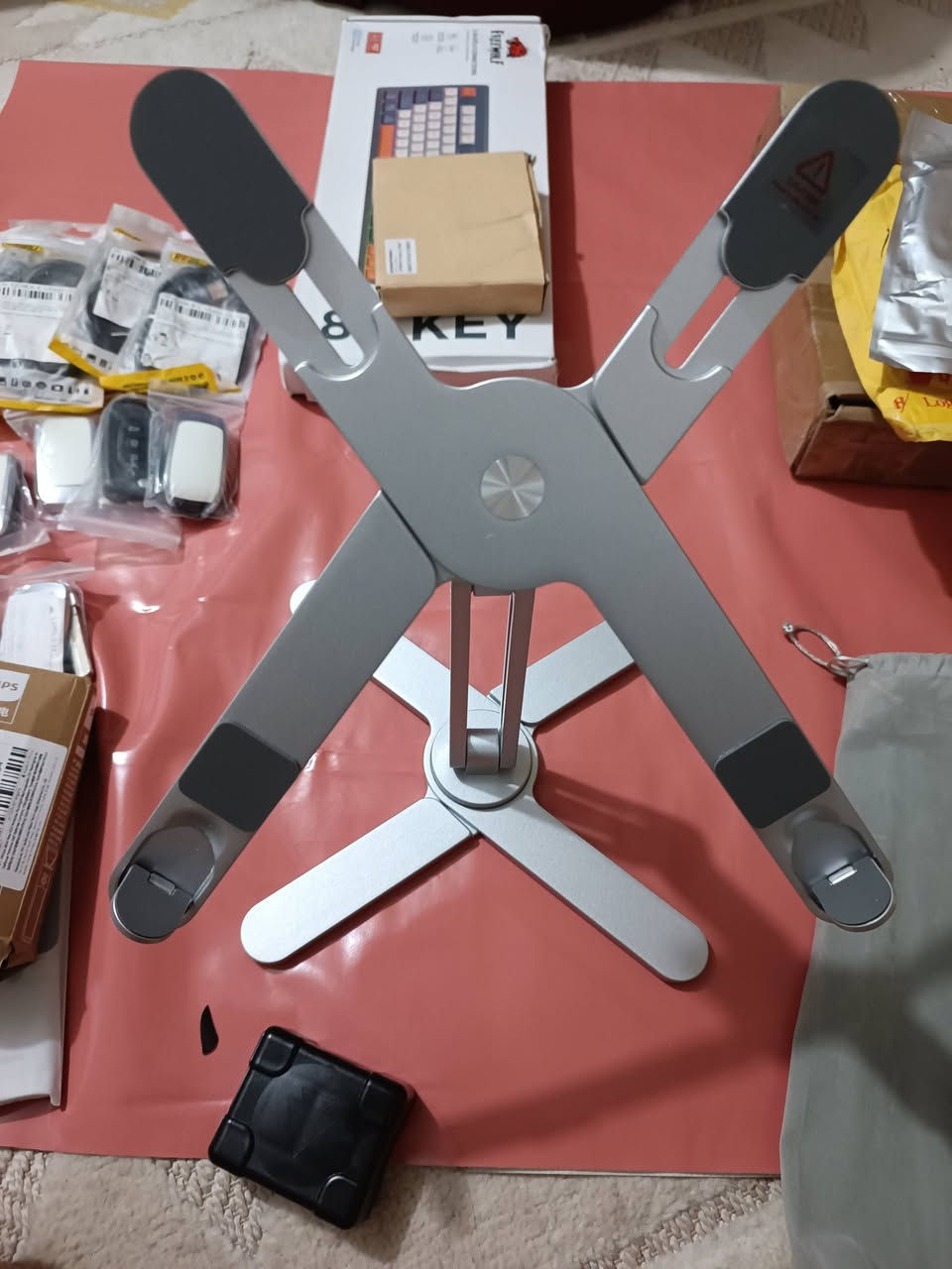 ستاند بهذا الشكل 25مع التوصيل


**إذا كنت صاحب هذا الإعلان وتريد حذفه لأي سبب، رجاءا أرسل رسالة إلى الدعم الفني**