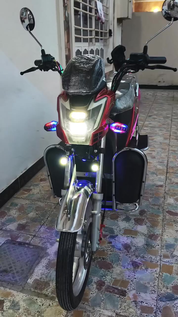 سلام عليكم دراجه هالي الاخوين موديل 2026 مستخدمه شي قليل 6 بطاريات فول عل فحص مكان فلوجه بل شهداء السعر 600 وبيه مجال
*********** بي واتساب 
***********
