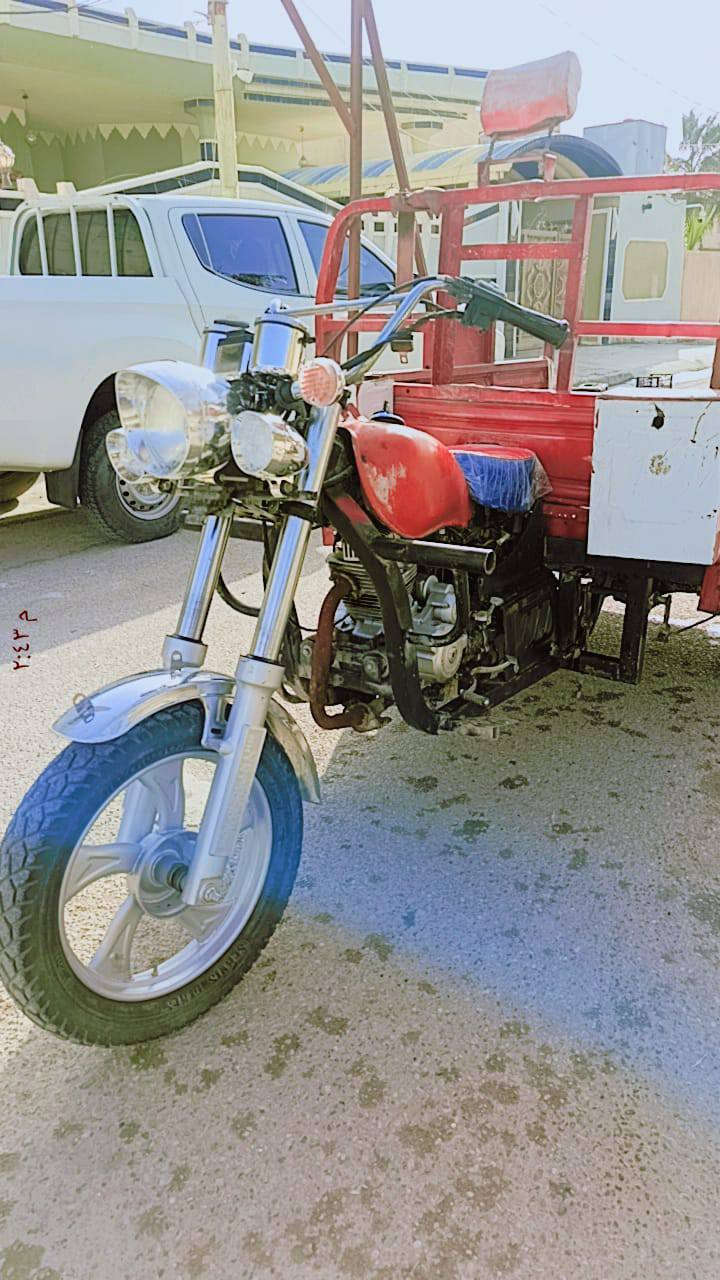 السلام عليكم ستوته معمر  جديد كله جديد وشغال البيع محرك 24بارحه جفته بيه فطر بل ركبه وبيه سياخ موجود بل صوره سعر850وبيه مجال قليل ***********
